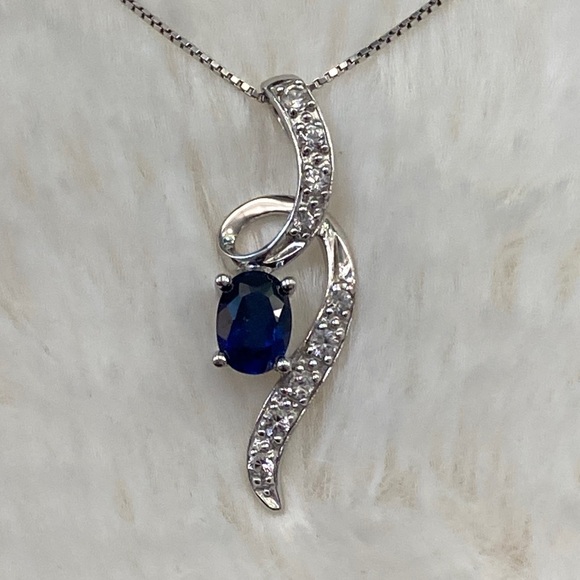Sapphire Pendant - Picture 1 of 7